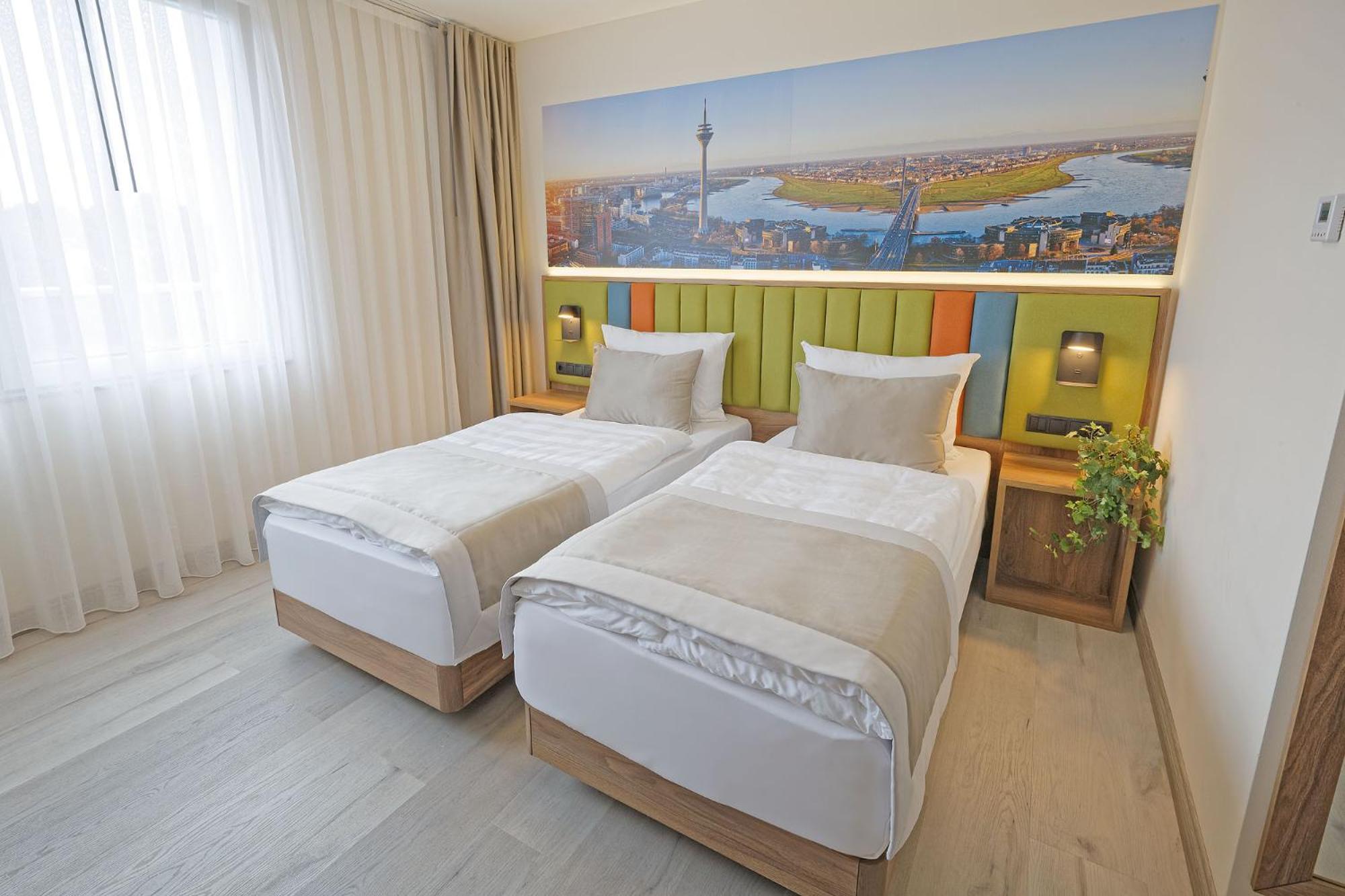 Friends Hotel Duesseldorf-Airport Ratingen Buitenkant foto