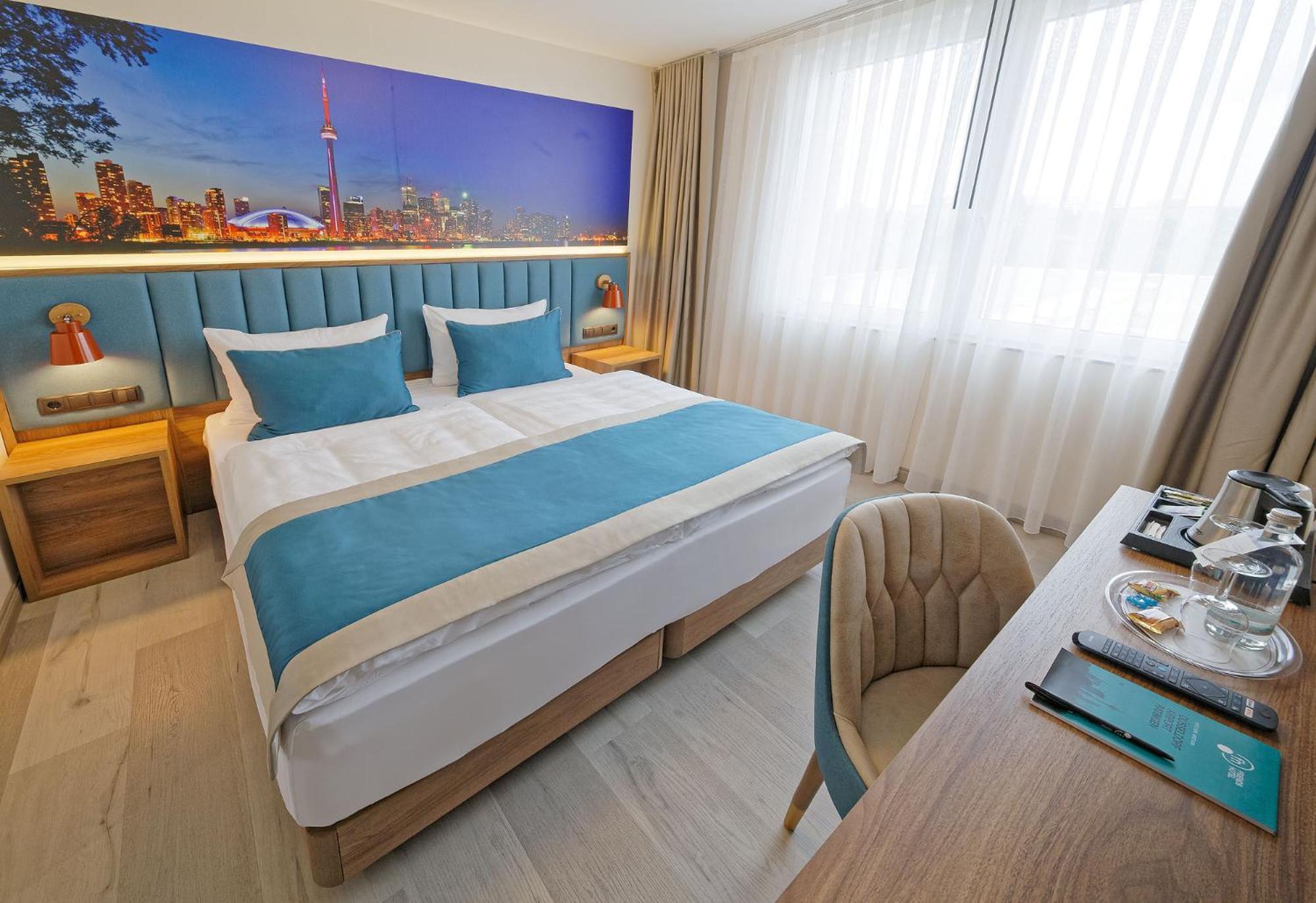 Friends Hotel Duesseldorf-Airport Ratingen Buitenkant foto